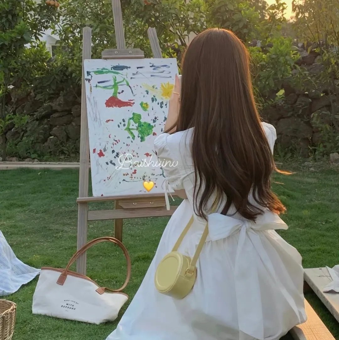 女孩的灵缇犬
